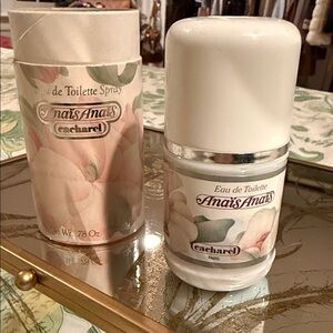 Anaïs Anaïs Eau de Toilette Spray - White